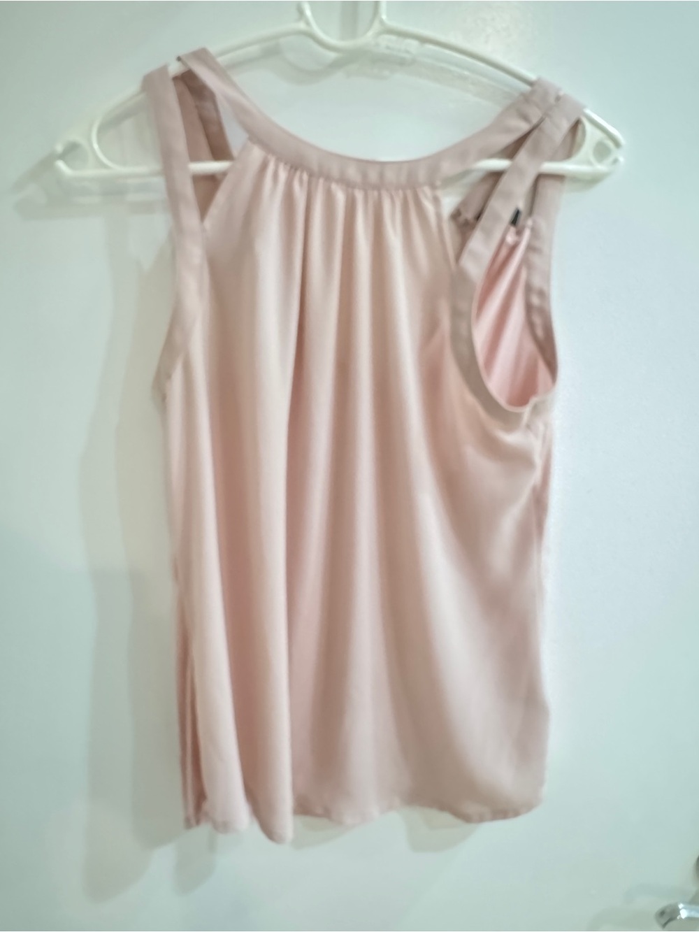 Express Sleeveless Tank Top in Light Blush